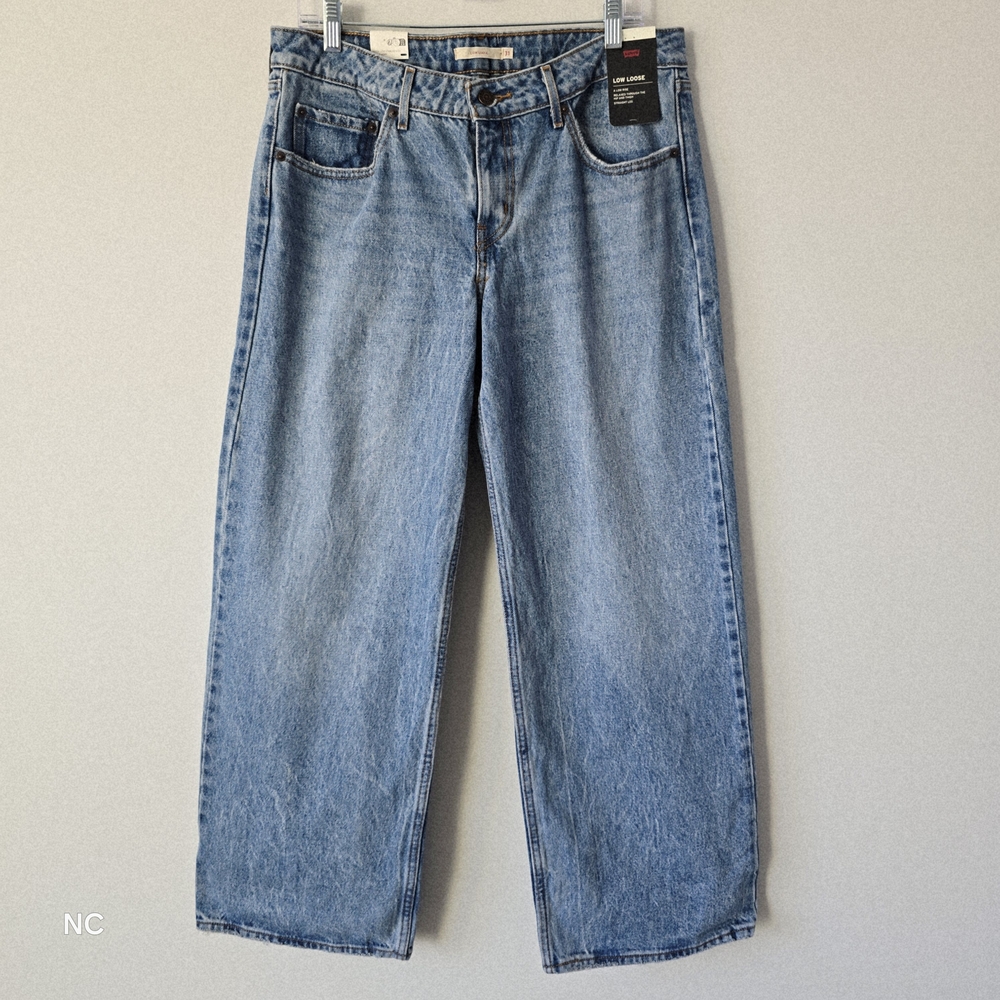 Levi’s Low Loose Straight Jeans 31 Light Wash Premium NWT